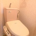 ウオシュレット付きトイレ(内装)